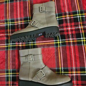 NORDSTROM Nomacombs, size 9, moto boots